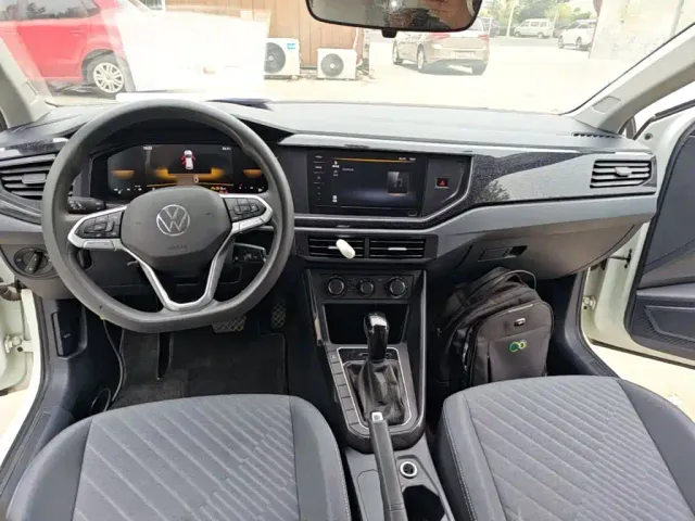 Volkswagen Lavida — Фото автомобиля 9