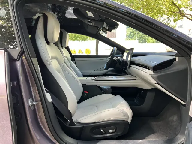 Xiaomi SU7 — Фото автомобиля 9