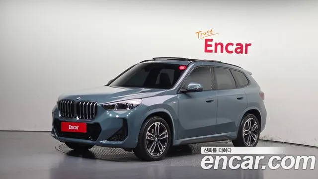 Фотография автомобиля — BMW X1 U11