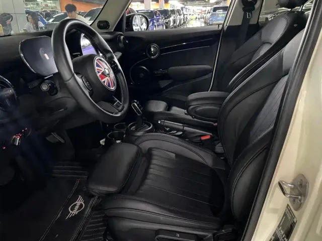 MINI Hatch — Фото автомобиля 4