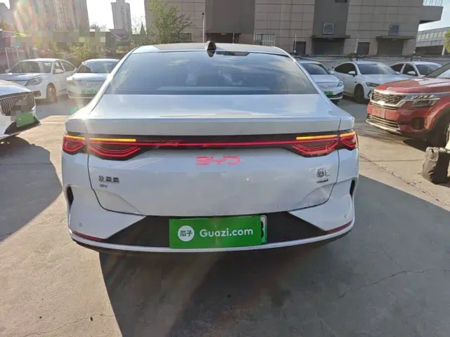 BYD Qin L — Фото автомобиля 5