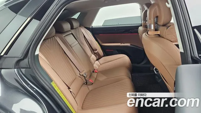 Hyundai Grandeur GN7 — Фото автомобиля 11