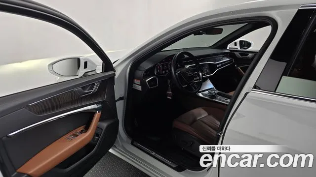Audi A6 C8 — Фото автомобиля 15