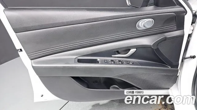 Hyundai Avante CN7 — Фото автомобиля 13