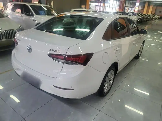Buick Excelle — Фото автомобиля 6