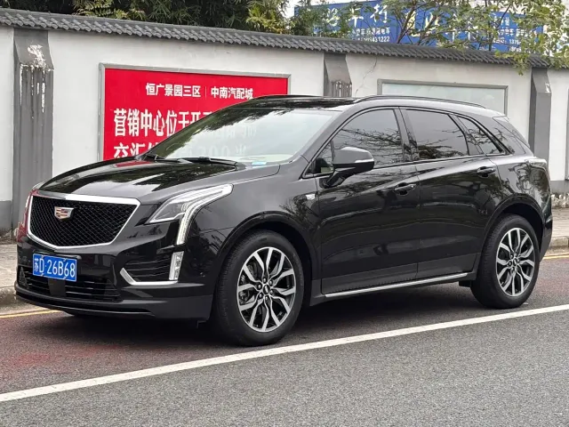 Фотография автомобиля — Cadillac XT5