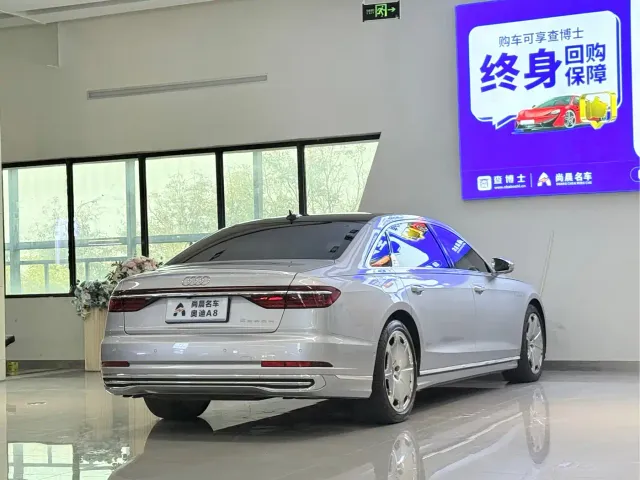 Audi A8 — Фото автомобиля 17