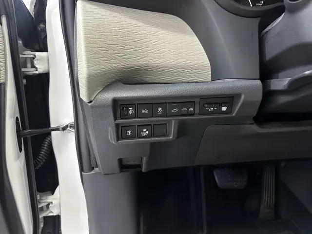 Toyota Granvia — Фото автомобиля 8
