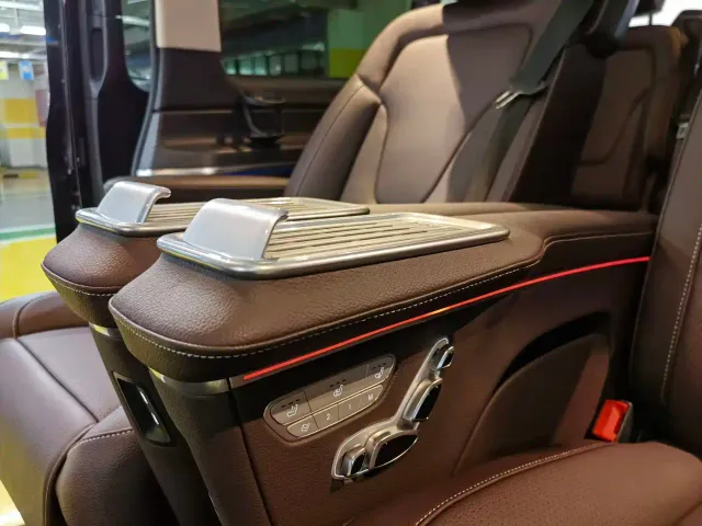 Mercedes-Benz V-Class — Фото автомобиля 20