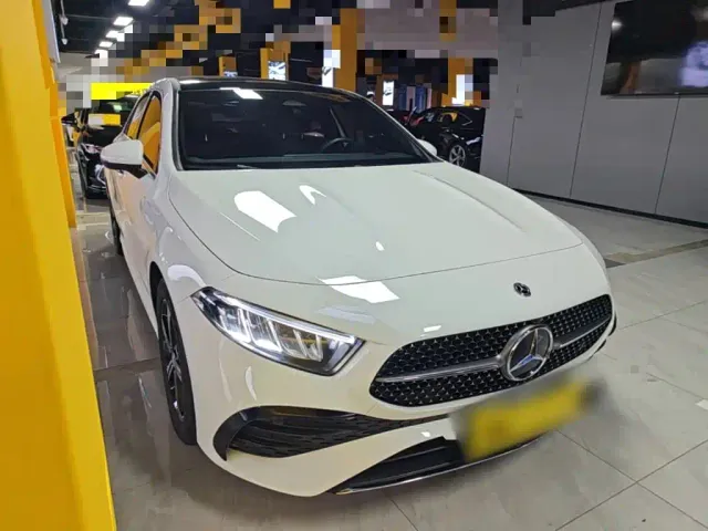 Mercedes-Benz A-Class — Фото автомобиля 3