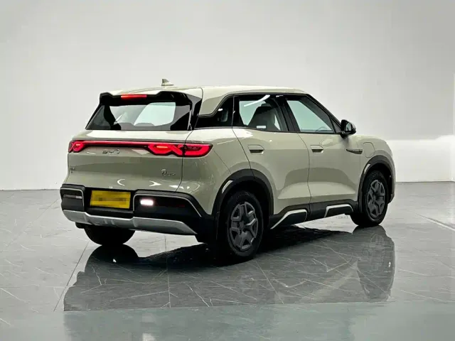 BYD Yuan UP — Фото автомобиля 6