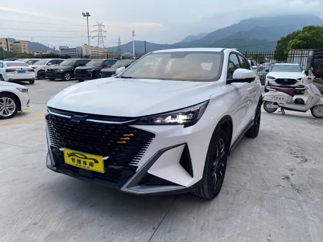 Фотография автомобиля — Changan X5 Plus
