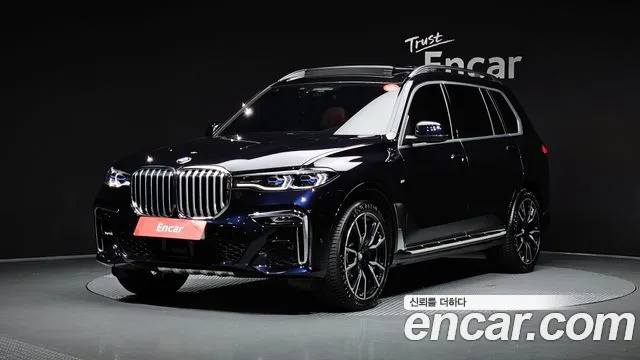Фотография автомобиля — BMW X7 G07