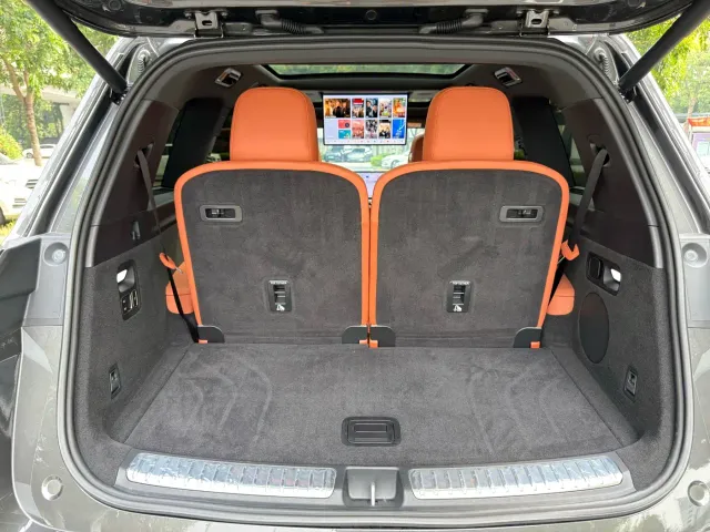 Li Auto L9 — Фото автомобиля 14