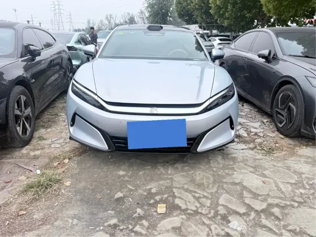 BYD Han L — Фото автомобиля 2