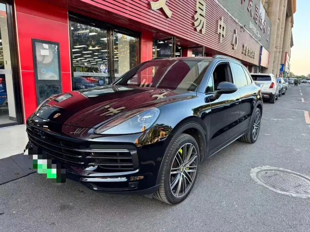 Фотография автомобиля — Porsche Cayenne