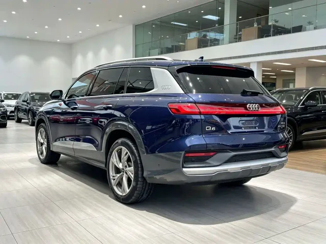 Audi Q6 — Фото автомобиля 6