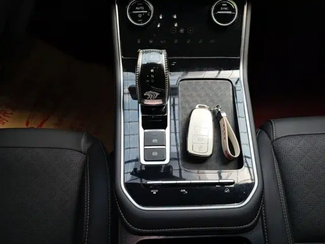 Chery Tiggo 8 — Фото автомобиля 13