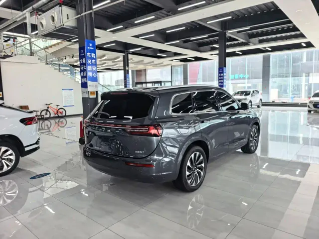 Aito M7 — Фото автомобиля 4