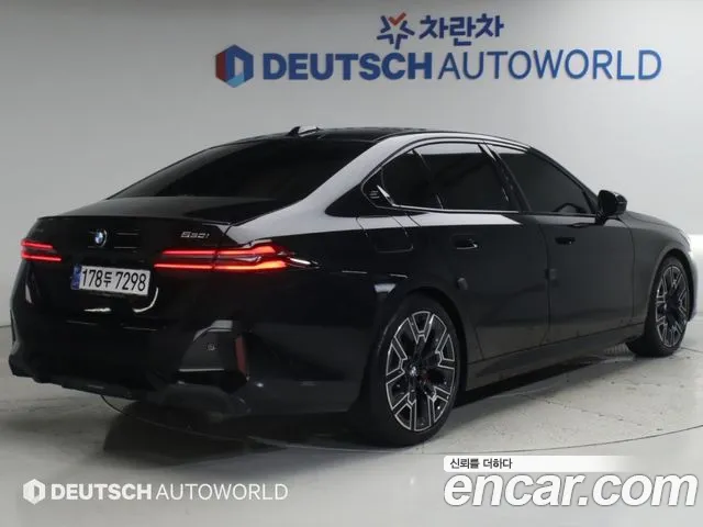 BMW 5 Series G60 — Фото автомобиля 2