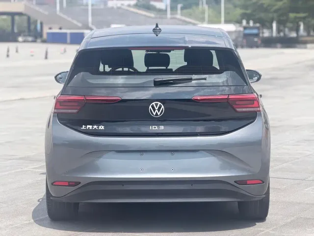 Volkswagen ID.3 — Фото автомобиля 5