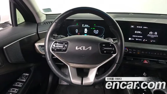 Kia K8 — Фото автомобиля 13