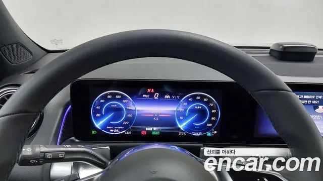 Mercedes-Benz EQB — Фото автомобиля 8