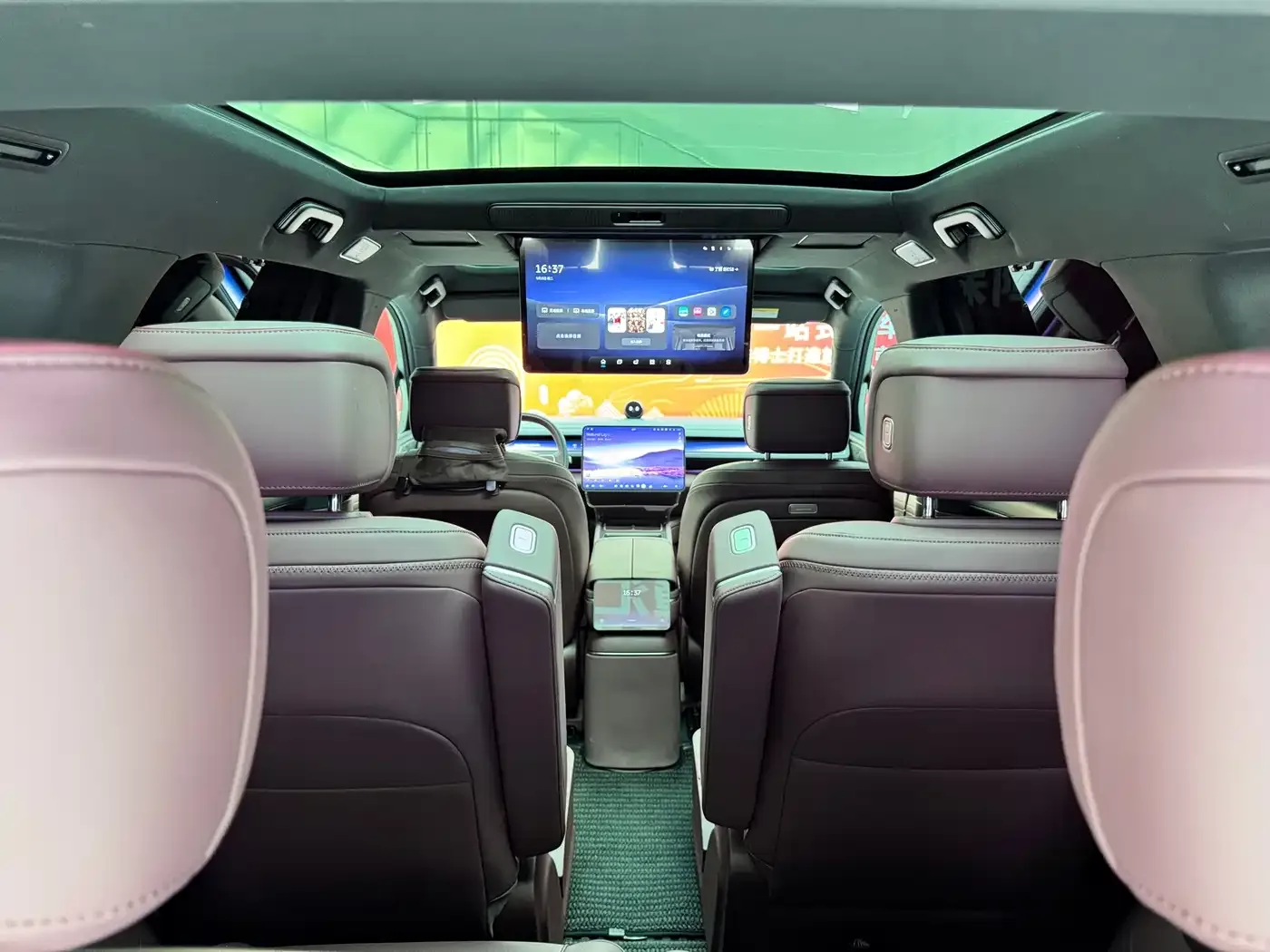NIO NIO ES8 2025 Base Model — Фото автомобиля 25