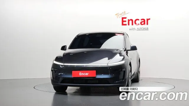 Tesla Model Y — Фото автомобиля 3