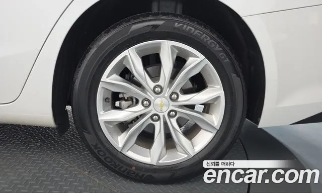 Chevrolet Malibu — Фото автомобиля 6