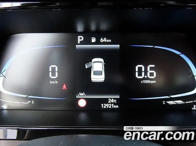 Hyundai Avante CN7 — Фото автомобиля 9