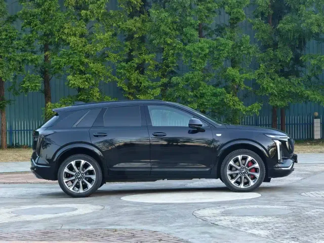 Cadillac XT5 — Фото автомобиля 4