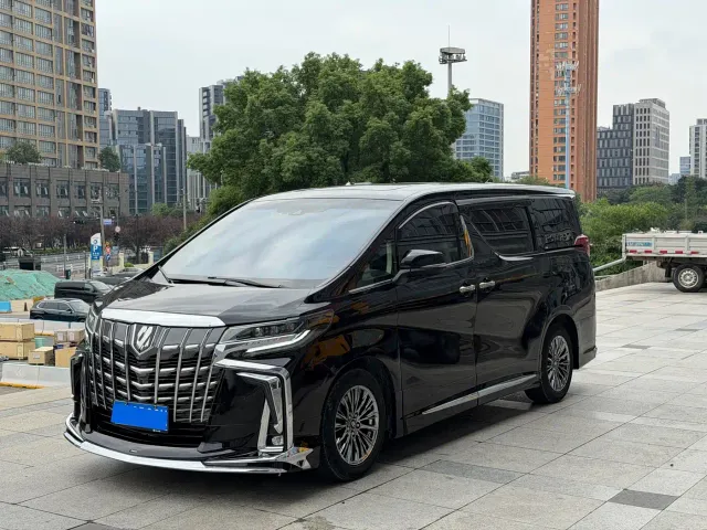 Фотография автомобиля — Toyota Vellfire
