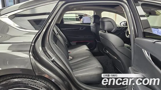 Genesis G80 Бензин 2.5 турбо AWD — Фото автомобиля 12