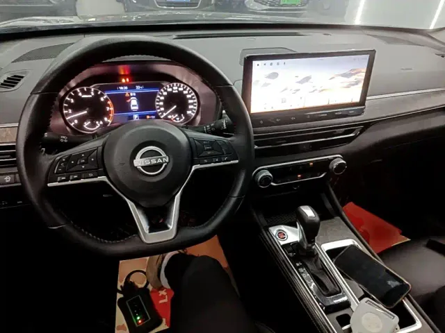 Nissan Teana — Фото автомобиля 9