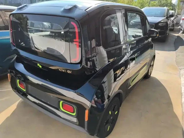 Baojun KiWi EV — Фото автомобиля 6