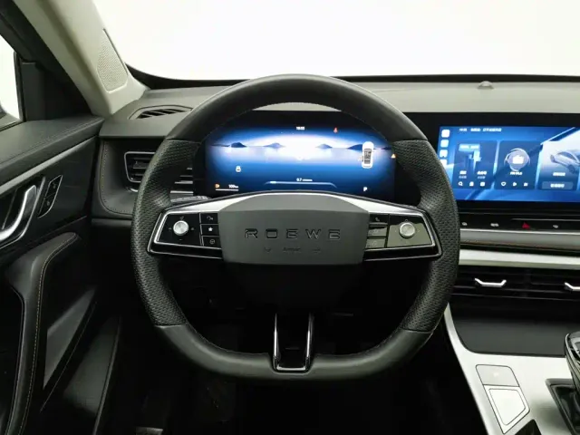 Roewe RX5 — Фото автомобиля 11