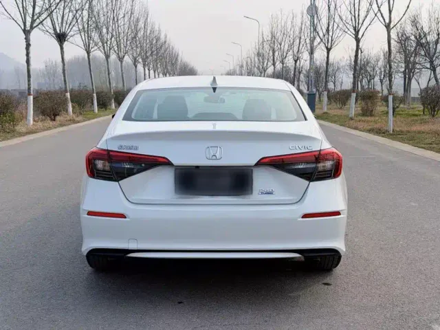 Honda Civic — Фото автомобиля 5