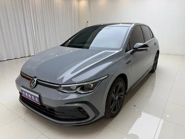 Фотография автомобиля — Volkswagen Golf