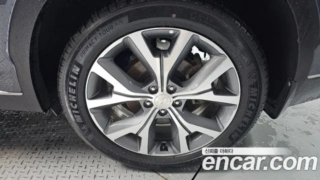 Hyundai Palisade Palisade Дизель 2.2 2WD — Фото автомобиля 19