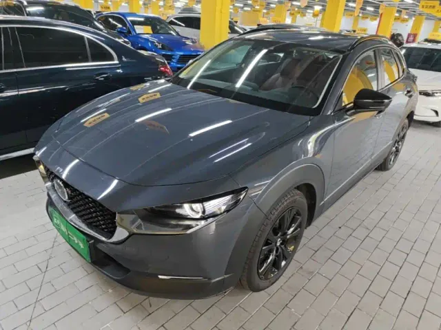 Фотография автомобиля — Mazda CX-30