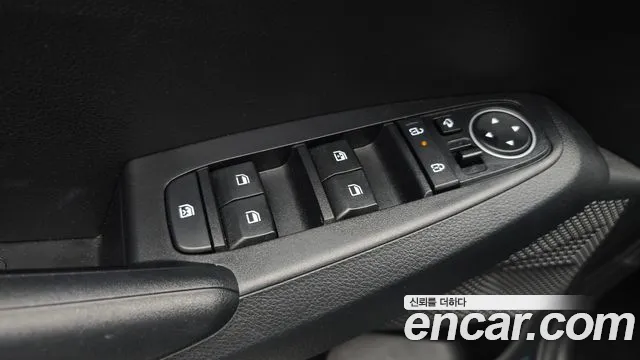 Kia Seltos New — Фото автомобиля 28