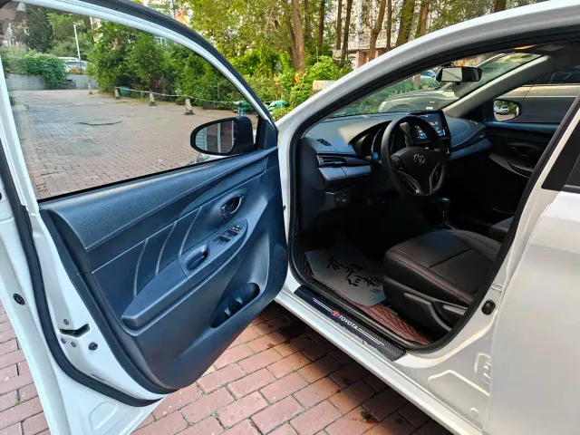 Toyota Vios — Фото автомобиля 12