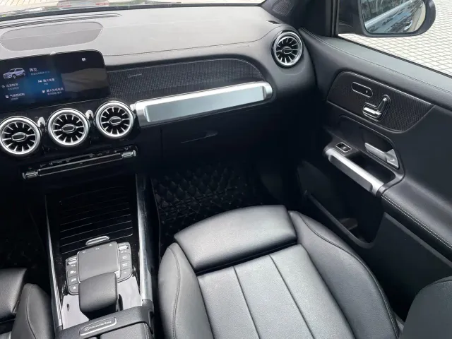 Mercedes-Benz EQB — Фото автомобиля 15