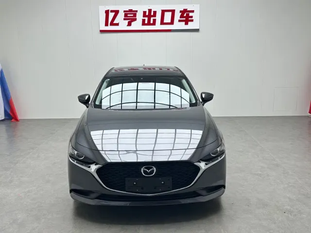 Mazda Axela — Фото автомобиля 2