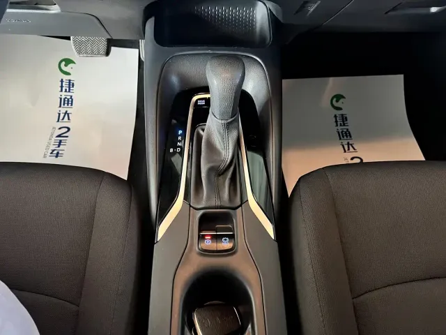 Toyota Corolla — Фото автомобиля 5
