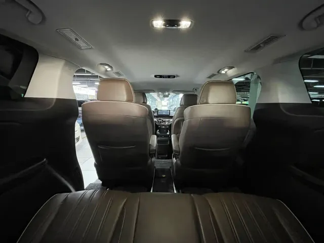 Roewe iMAX8 — Фото автомобиля 10