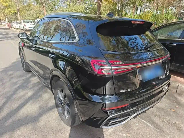 Hongqi HS5 — Фото автомобиля 4