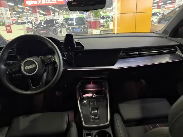 Audi A3 — Фото автомобиля 5