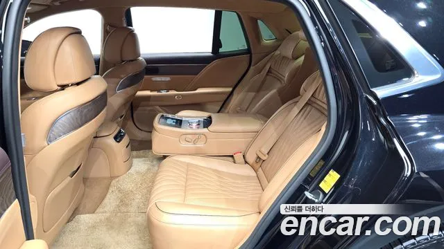 Genesis G90 Бензин 3.5 турбо AWD — Фото автомобиля 10